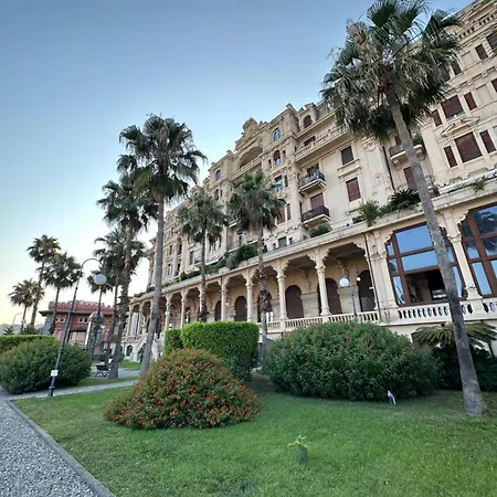 Appartamento Malibu Miramare Génova Exterior foto