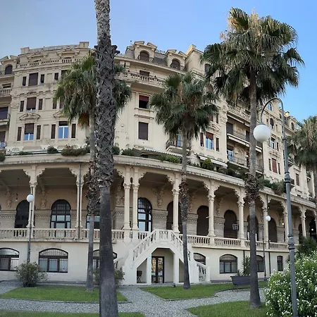 Appartamento Malibu Miramare Génova Exterior foto